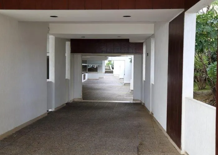 Moderne 2p Avec Terrasse A - Fr-1-196-164