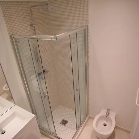 Superbe 2p Renove Avec Jardin, Piscine Et Proche A - Fr-1-196-164 Apartment *