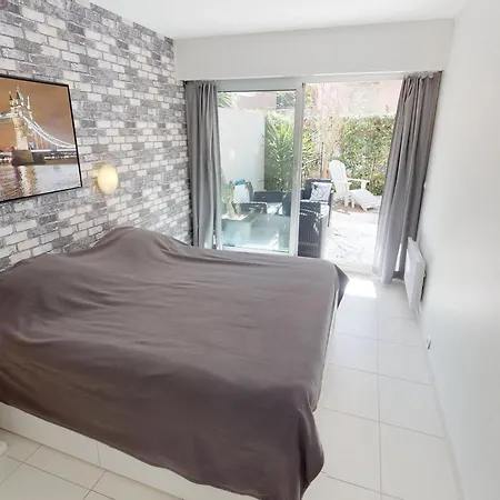 Apartment Superbe 2p Renove Avec Jardin, Piscine Et Proche A - Fr-1-196-164 *