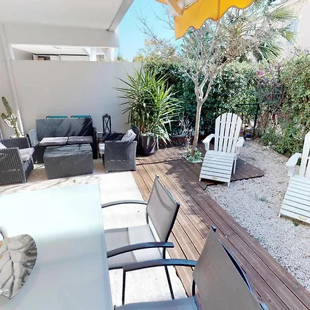 Superbe 2p Renove Avec Jardin, Piscine Et Proche A - Fr-1-196-164